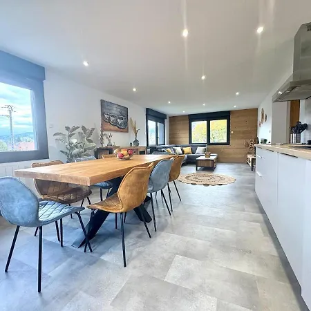 Le Des Fleurs Apartment *