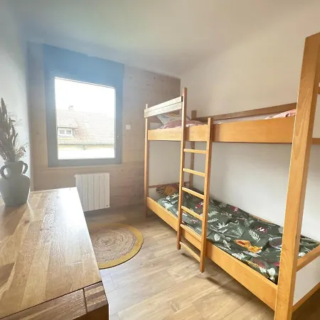 Le Des Fleurs Apartment *