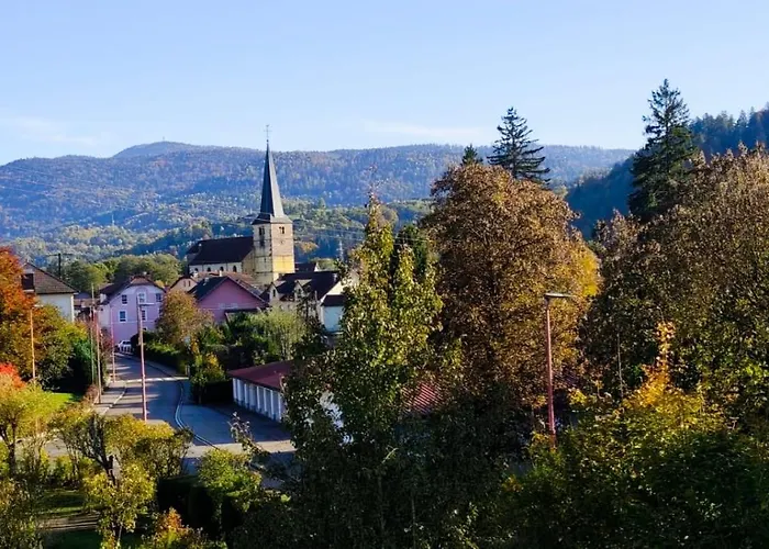 Le Des Fleurs Apartment *